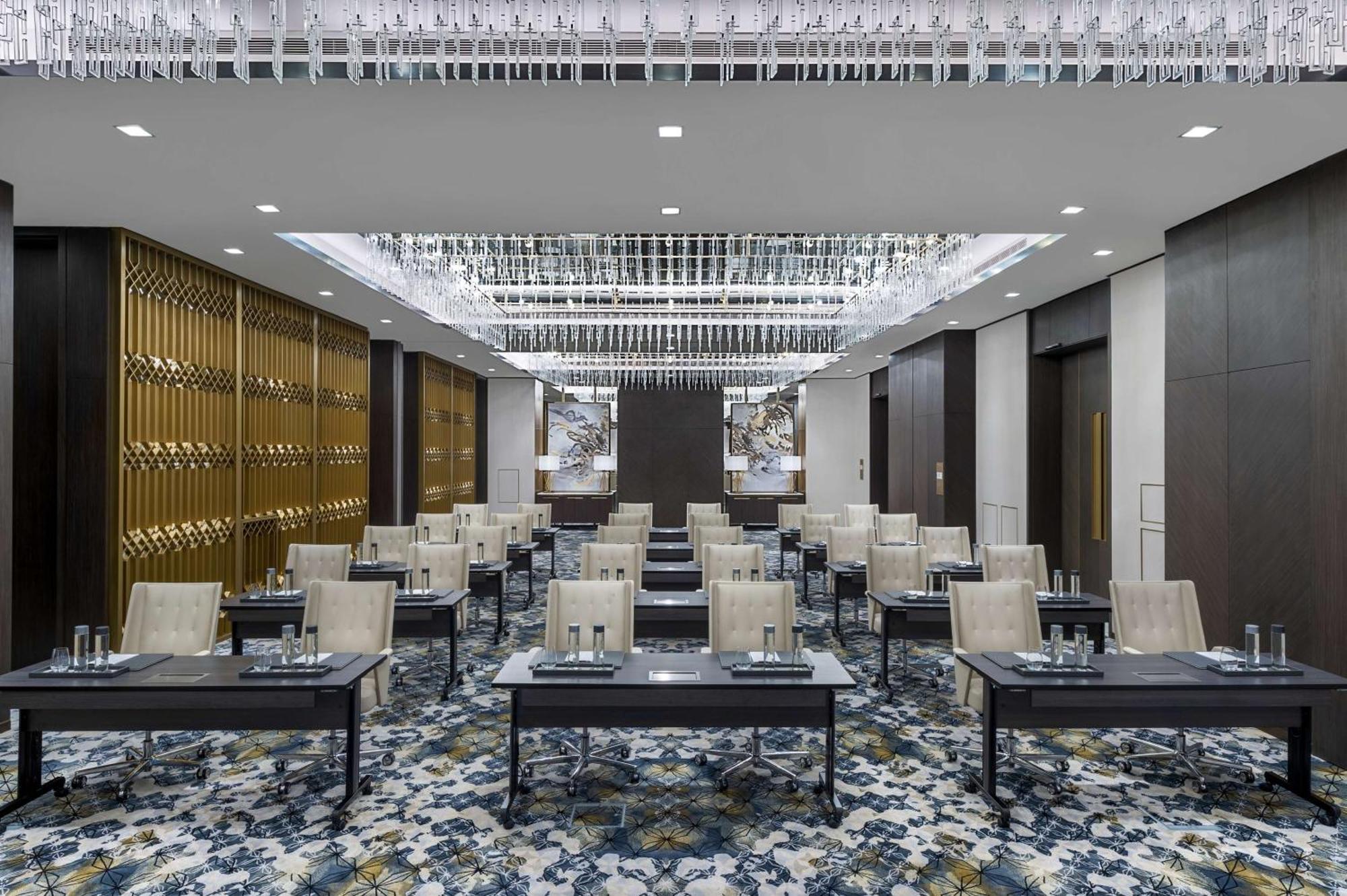 Hotel Waldorf Astoria Kuwait à Koweït Extérieur photo The ballroom