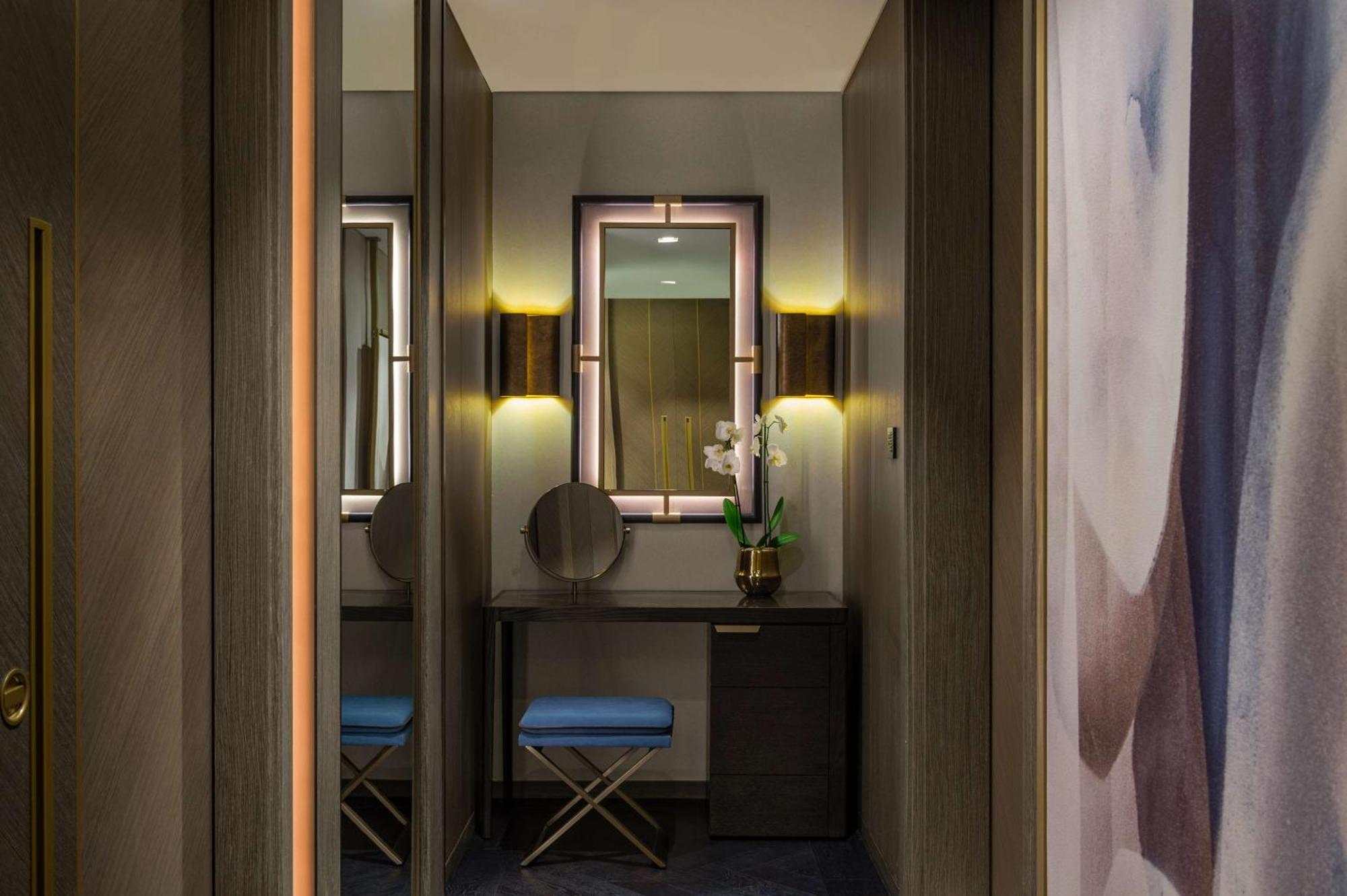 Hotel Waldorf Astoria Kuwait à Koweït Extérieur photo The dressing room