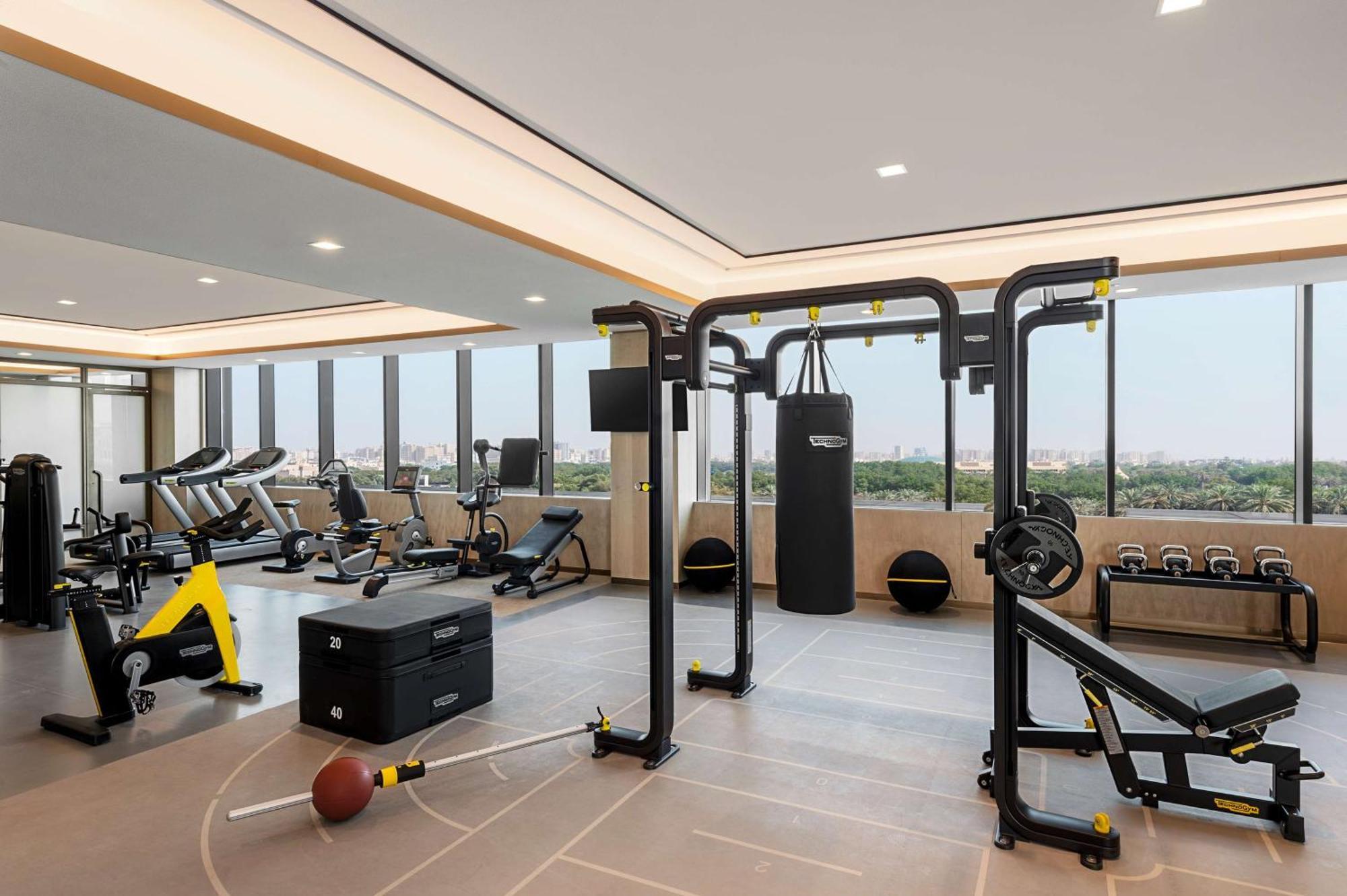 Hotel Waldorf Astoria Kuwait à Koweït Extérieur photo A gym in a hotel
